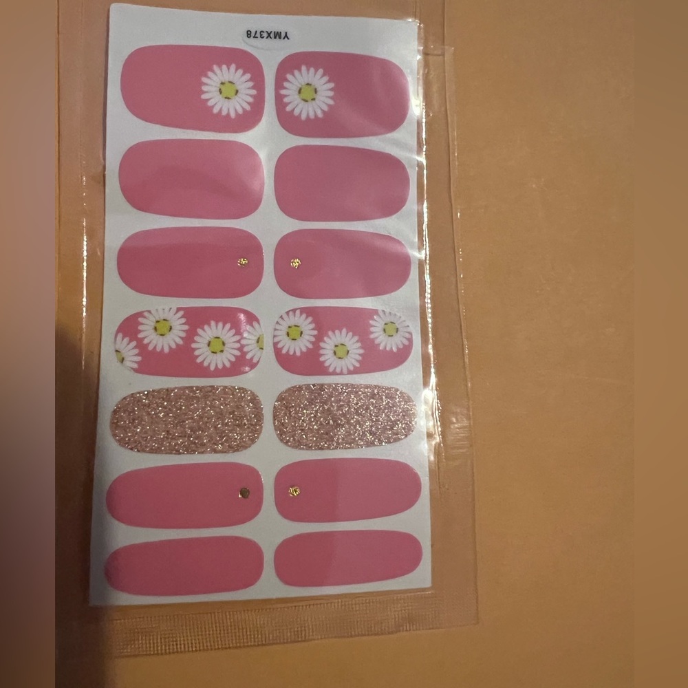 - Beautiful nail wraps/stickers YMX378